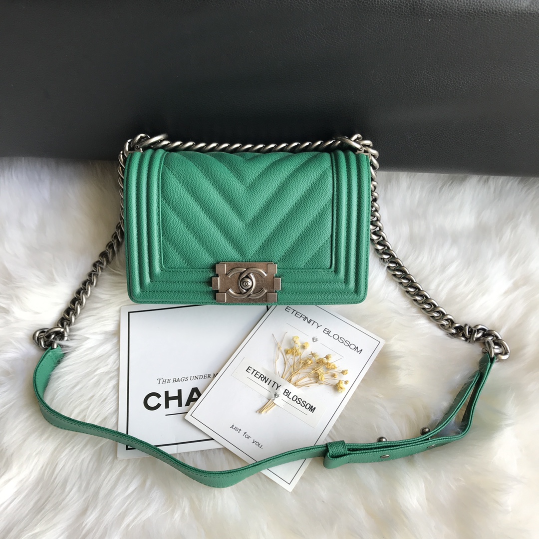 Caviar Small Boy Handbag Flap Bag A67085 Green/Silver